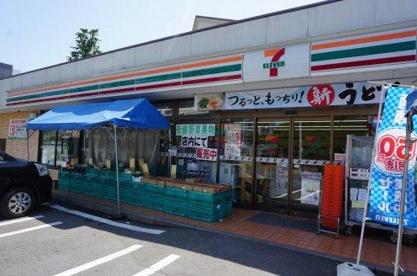 セブンイレブン 横浜永田東3丁目店の画像1