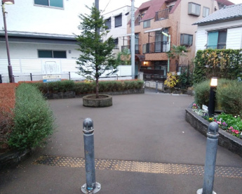 区立三宿イチイ広場の画像1