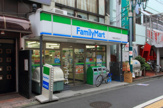 ファミリーマート千歳烏山駅西口店