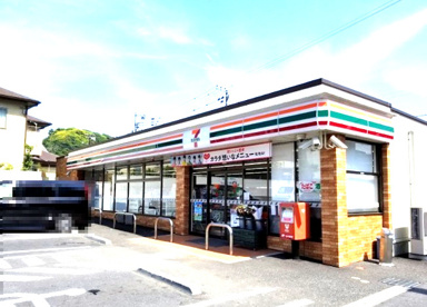 セブンイレブン 横須賀長沢4丁目店の画像1