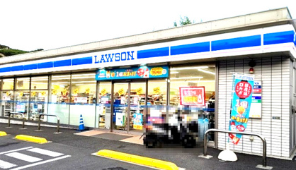 ローソン 横須賀久比里店の画像1