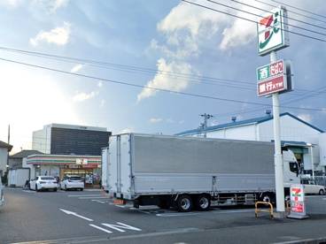 セブンイレブン寒川北倉見店の画像1