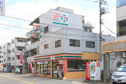 セブンイレブン世田谷給田店の画像1