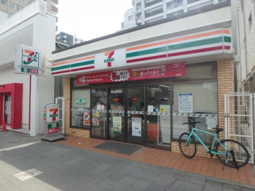 セブンイレブン　阪神西宮駅南店の画像1
