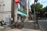 ファミリーマート八幡山店