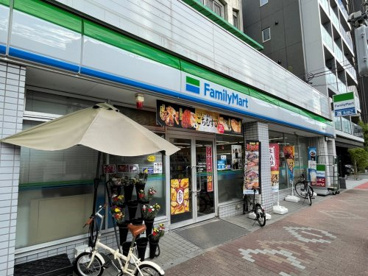 ファミリーマート台東松が谷店の画像1