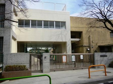 世田谷区立三宿小学校の画像1