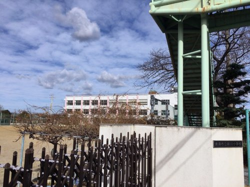 清須市立新川小学校の画像