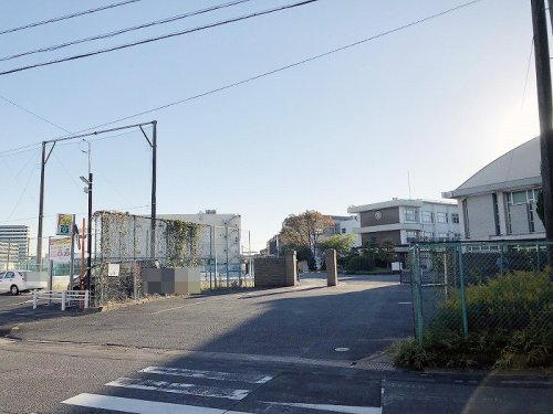 清須市立西枇杷島中学校の画像