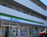 ファミリーマート 登戸新町店