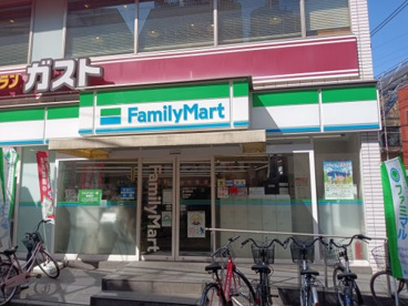 ファミリーマート 野方駅南店の画像1