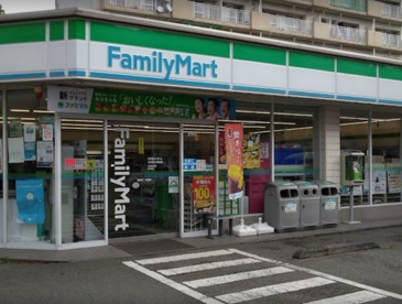 ファミリーマート 立川富士見町店の画像1