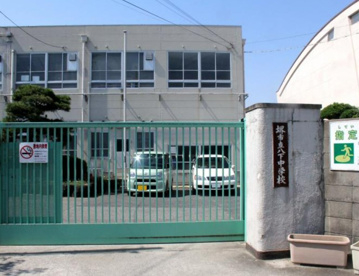 堺市立八下中学校の画像1
