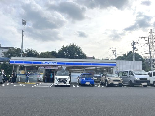 ローソン横浜鴨居町店