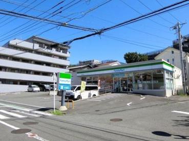 ファミリーマート 藤沢藤が岡店の画像1