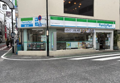 ファミリーマート 祐天寺駅前店の画像1