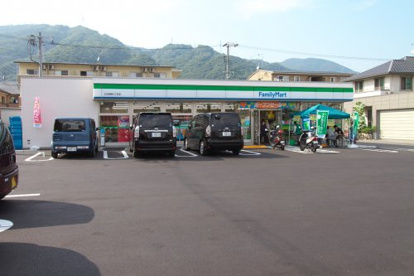 ファミリーマート広古新開７丁目店の画像1
