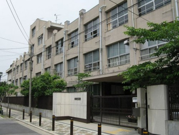 玉出中学校の画像1