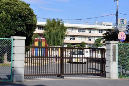 冨貴島小学校の画像1