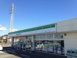 ファミリーマート 武石インター店の画像1