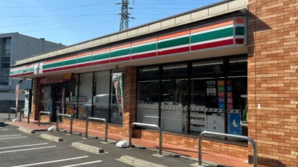 セブンイレブン 東大和中央4丁目店の画像1