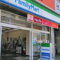 コンビニエンスストア ファミリーマート 高速長田駅前店