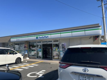 ファミリーマート 伏見桃山南店の画像1