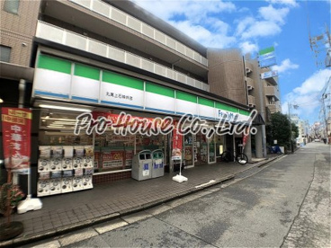 ファミリーマート 丸萬上石神井店の画像1