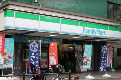ファミリーマート 府中東芝南門通り店の画像1