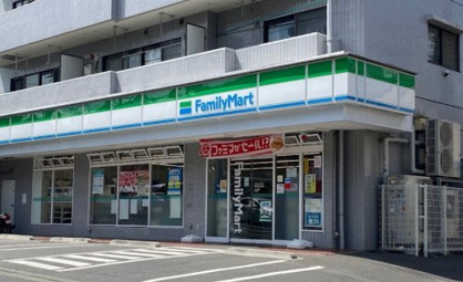 ファミリーマート 横浜長津田町店の画像1