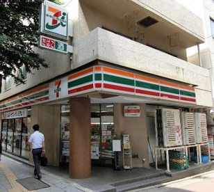 セブンイレブン 板橋区役所駅東店の画像1