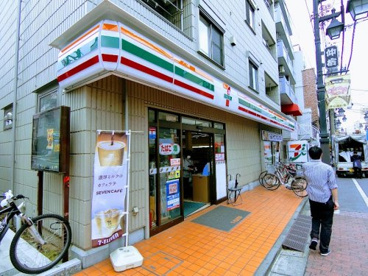 セブンイレブン 板橋仲宿商店街店の画像1