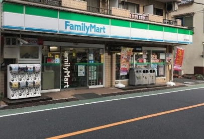 ファミリーマート 熊代栄町店の画像1