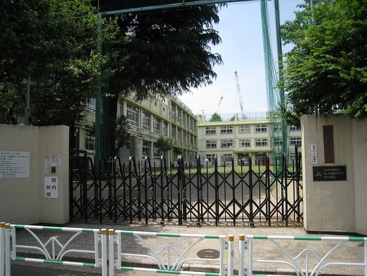 猿楽小学校の画像1