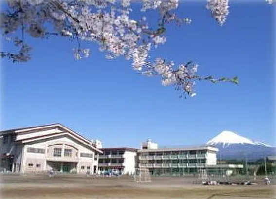 富士市立元吉原中学校の画像