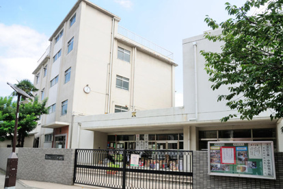 文京区立第一中学校の画像1