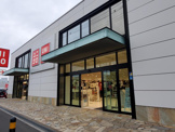 ユニクロ 草加花栗店