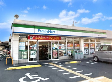 ファミリーマート【城陽平川店】の画像1