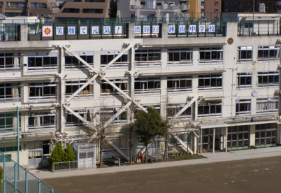 鉢山中学校の画像1