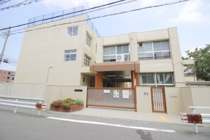 大阪市立岸里小学校の画像1