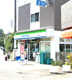 ファミリーマート 生田駅東店の画像
