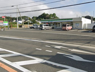 ファミリーマート湘南めぐみが丘店の画像1
