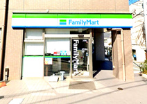 ファミリーマート 県立大学駅前店