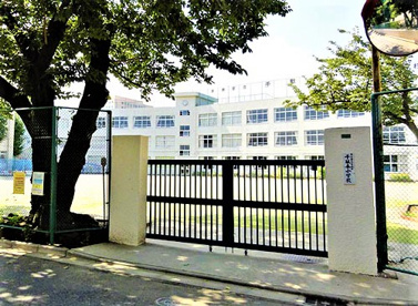 文京区立千駄木小学校の画像1