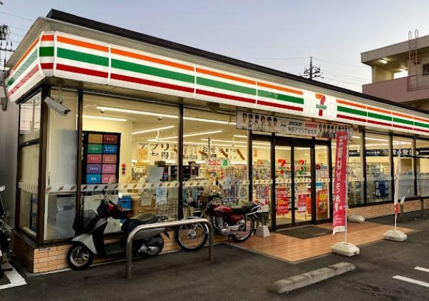 セブンイレブン　八王子長沼東店
