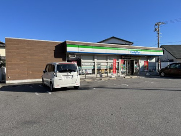 ファミリーマート 半田住吉店の画像1