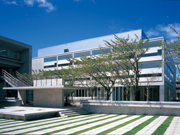 東京都市大学