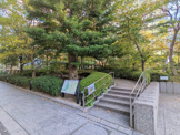 ECOM駿河台前庭広場