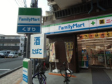 ファミリーマート ニーズ浦安店