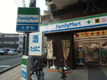 ファミリーマート ニーズ浦安店